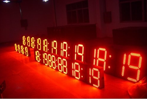 Muestra de la gasolinera de RS485 LED con mantenimiento estático de la parte delantera del punto de la exhibición del estado