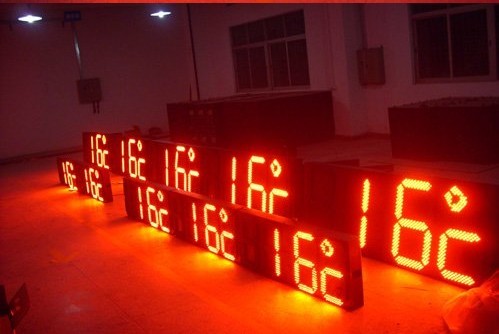 Muestra de la gasolinera de RS485 LED con mantenimiento estático de la parte delantera del punto de la exhibición del estado