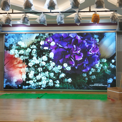 Pantalla de alquiler interior a todo color 250*250m m del centro comercial LED de la pantalla LED P2.604